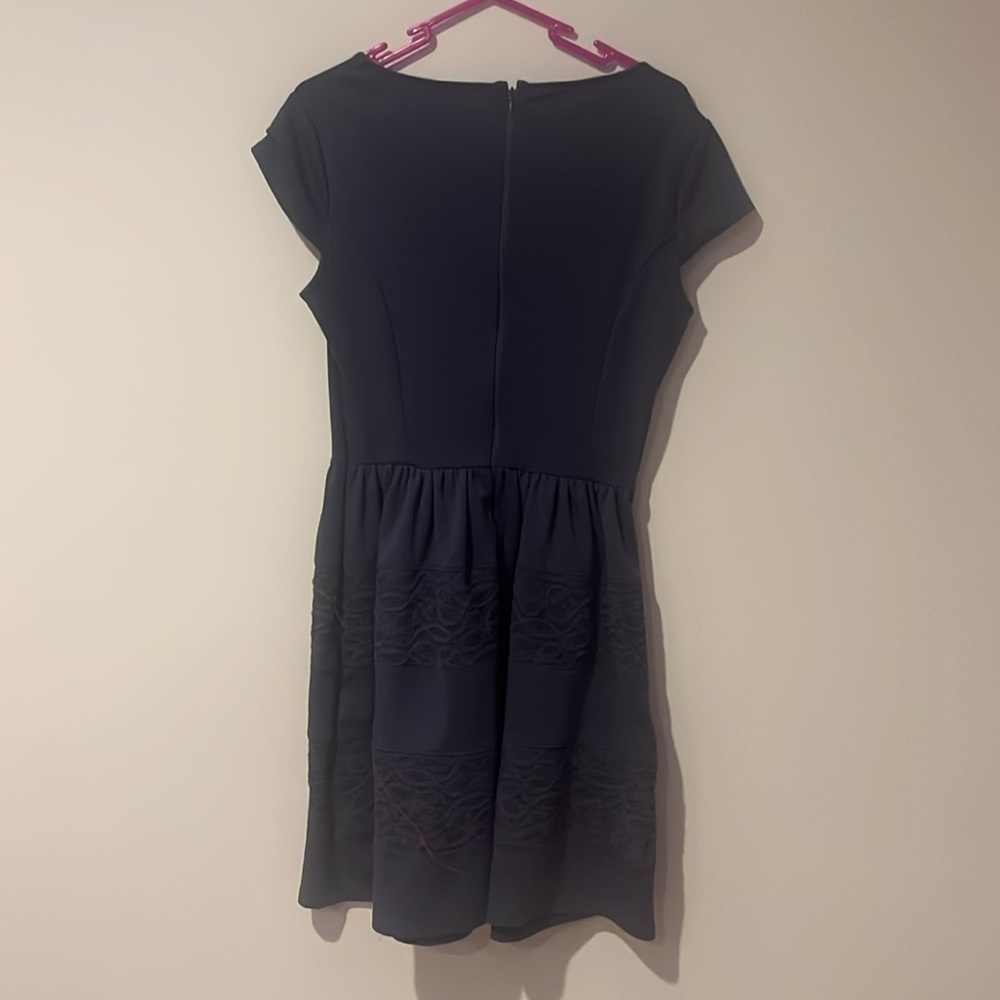 Women’s Lauren Conrad dress size 6 - Picture 4 of 4